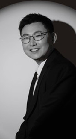 梁旭东